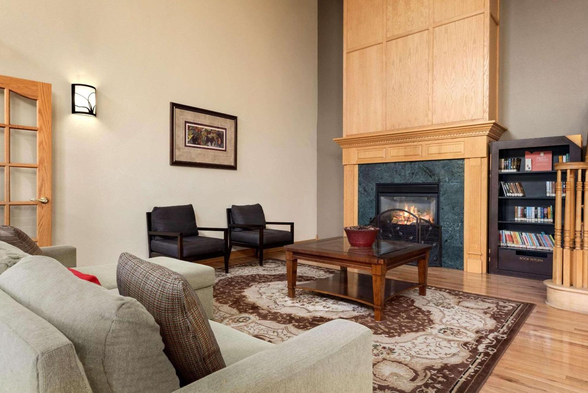 Country Inn & Suites By Radisson, Milwaukee Airport, Wi Extérieur photo