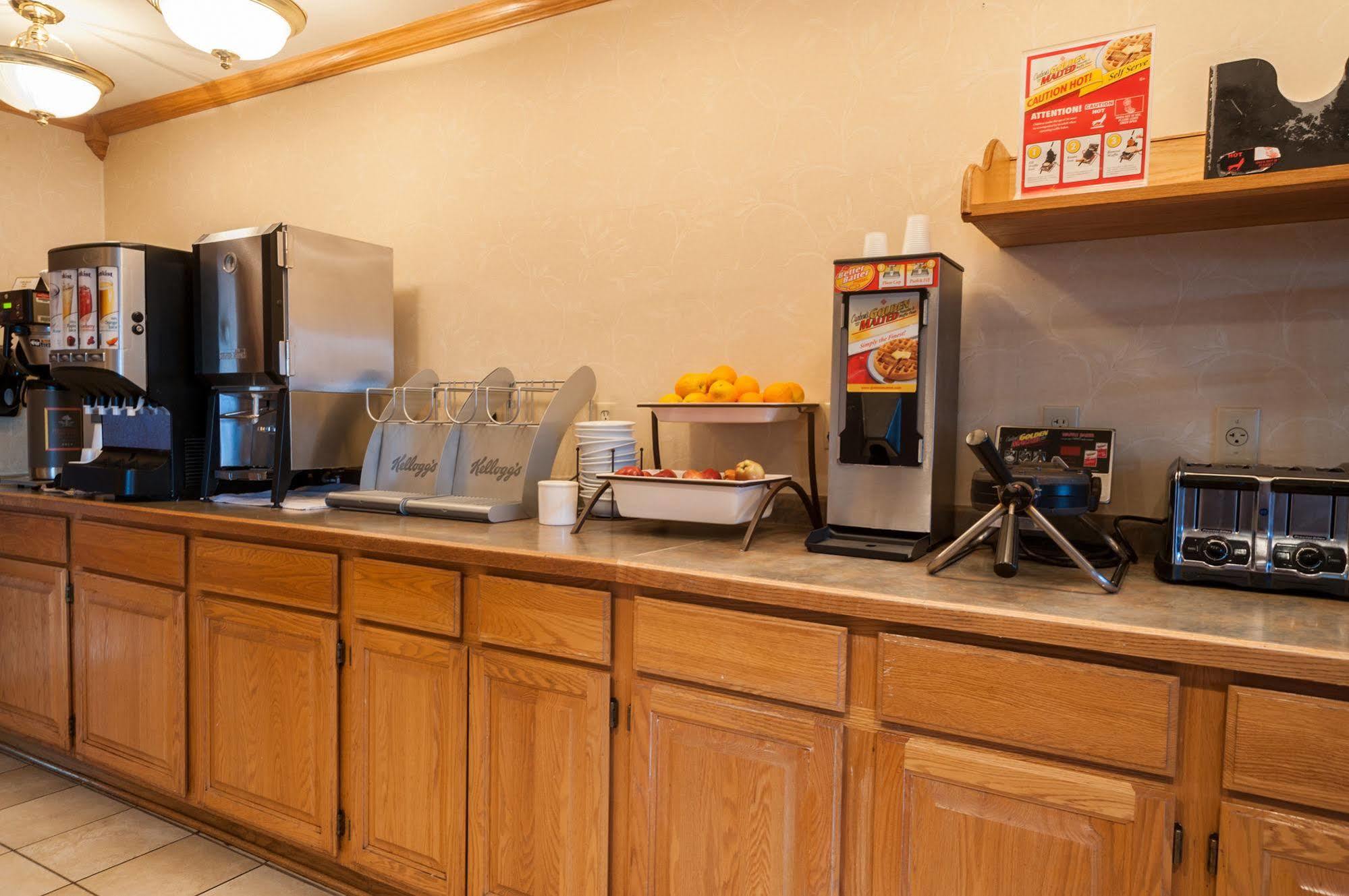 Country Inn & Suites By Radisson, Milwaukee Airport, Wi Extérieur photo