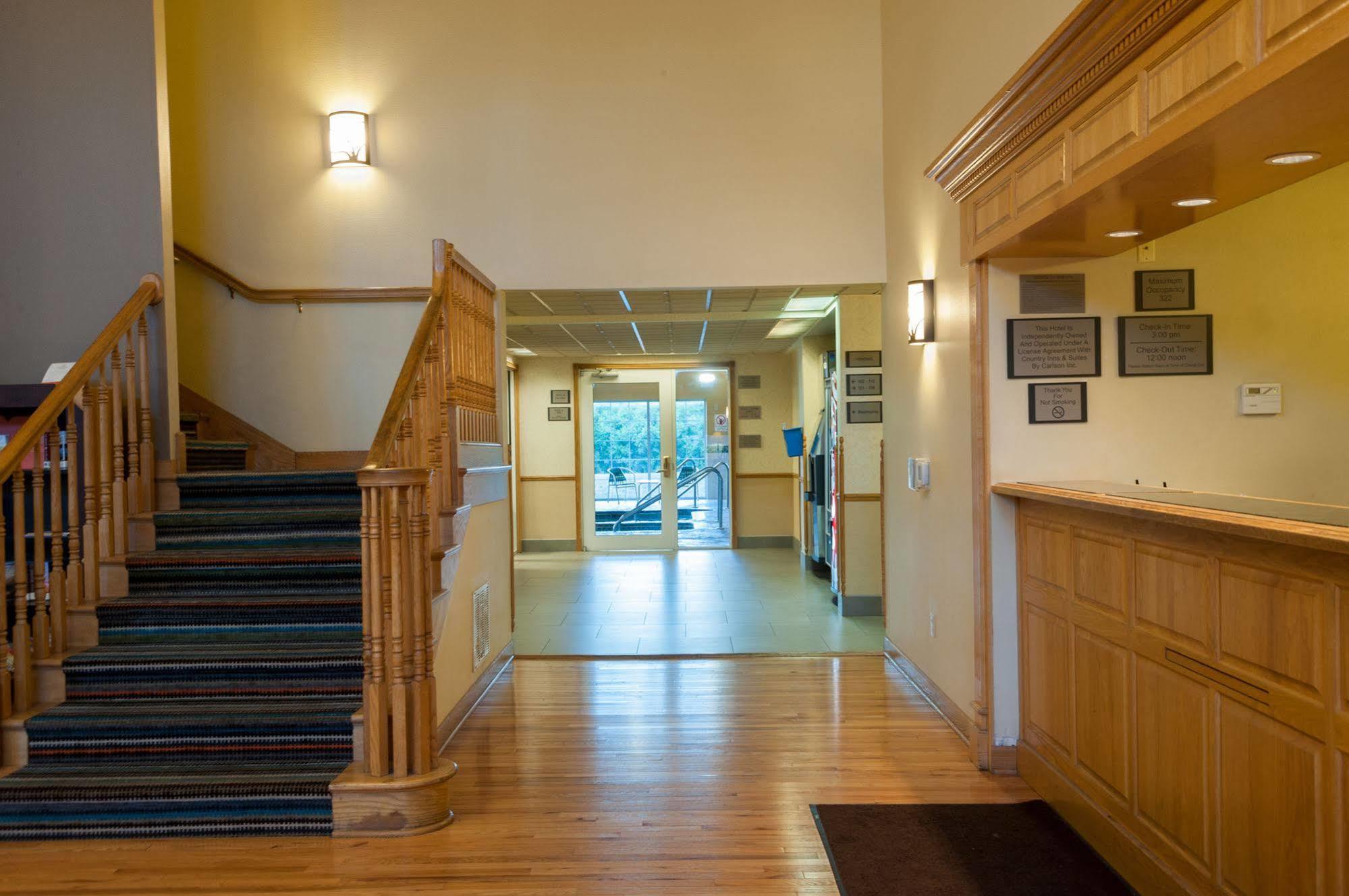 Country Inn & Suites By Radisson, Milwaukee Airport, Wi Extérieur photo